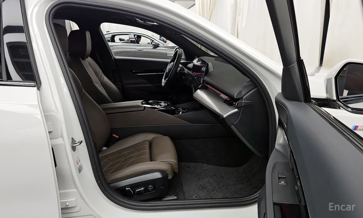 Фото 11 - BMW 5 Series