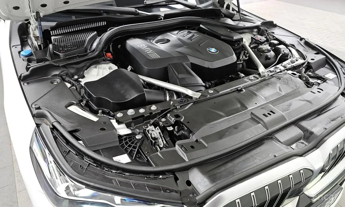 Фото 6 - BMW 5 Series