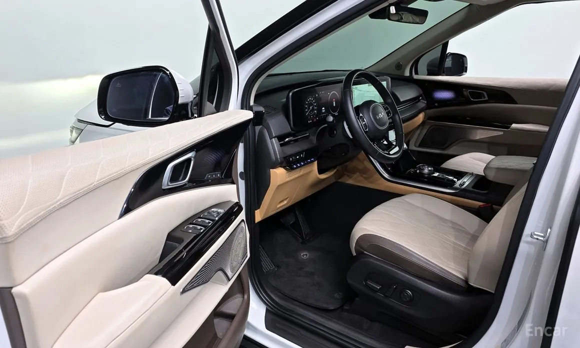 Фото 11 - Kia Carnival