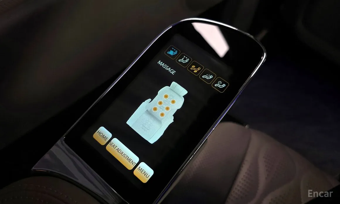 Фото 18 - Kia Carnival