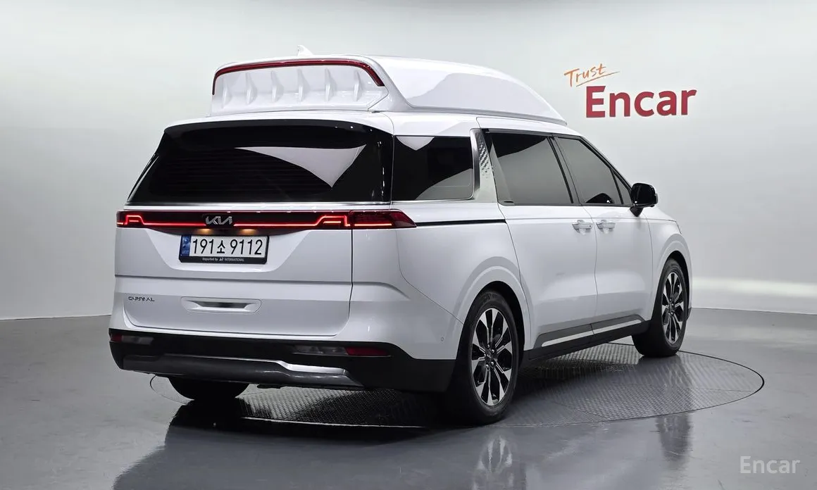 Фото 2 - Kia Carnival