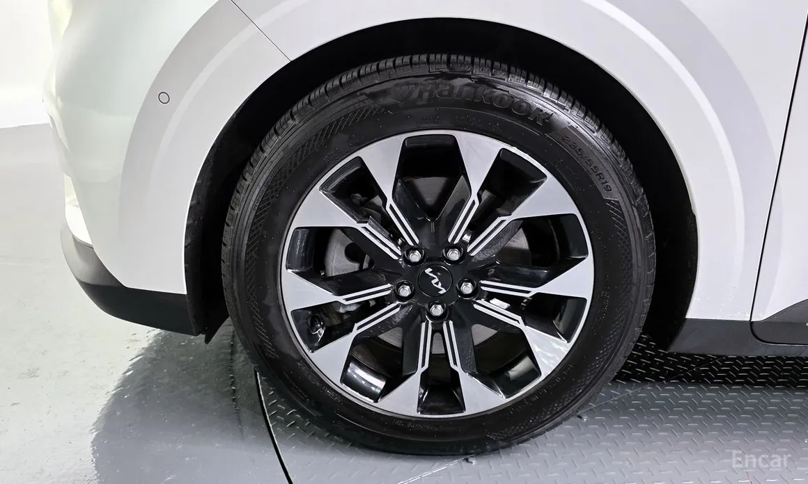 Фото 5 - Kia Carnival