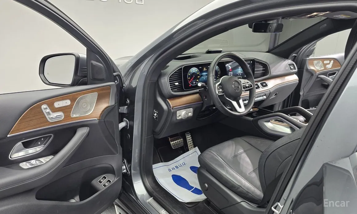 Фото 12 - Mercedes-Benz GLE-Class