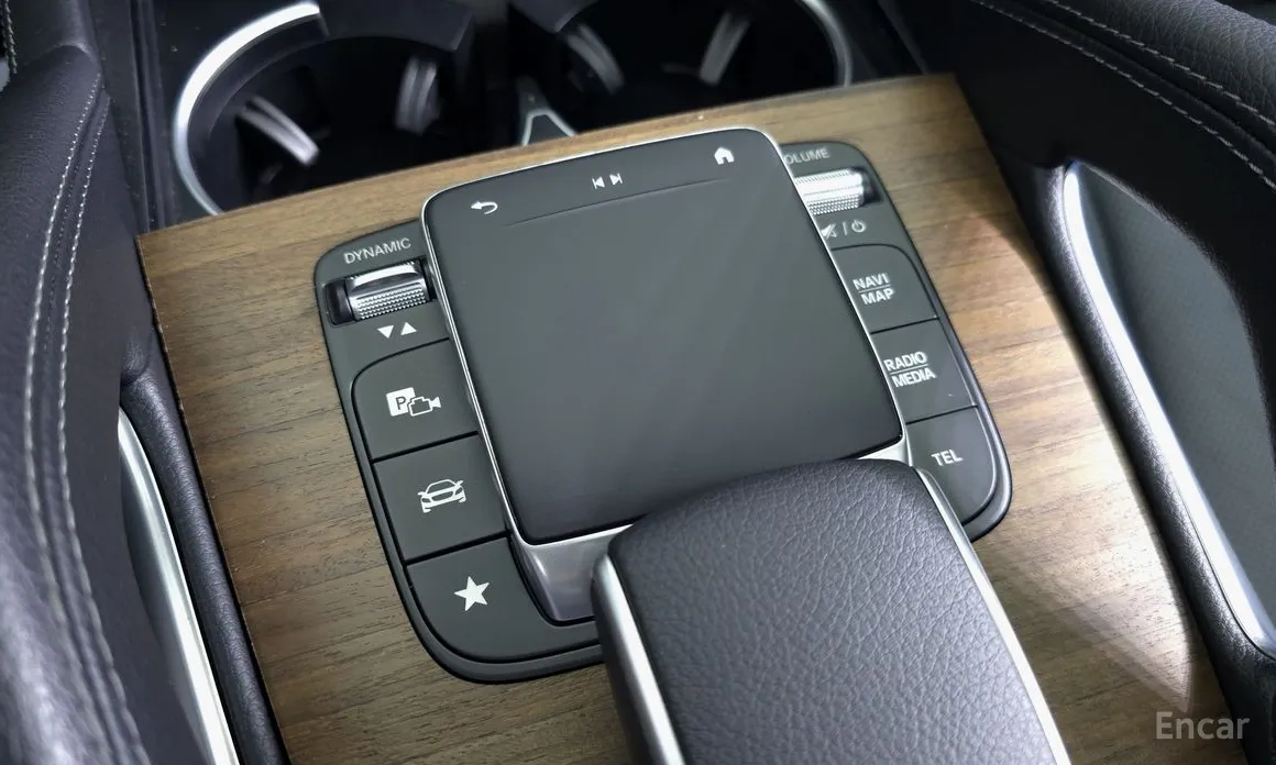 Фото 16 - Mercedes-Benz GLE-Class