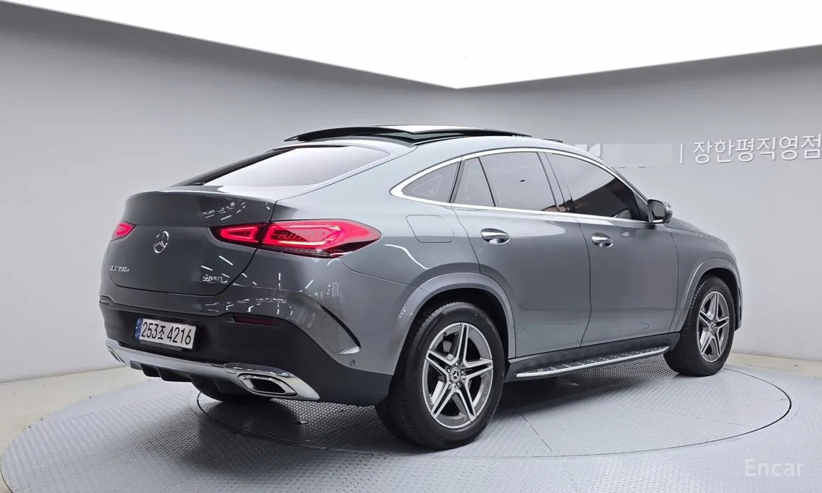 Фото 2 - Mercedes-Benz GLE-Class