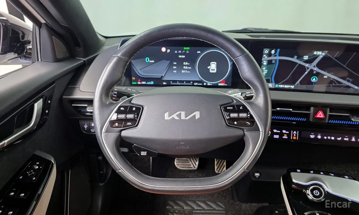 Photo 13 - Kia EV6