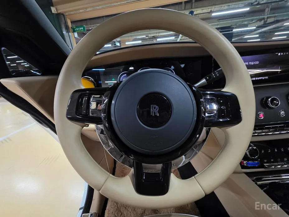 Фото 11 - Rolls-Royce Spectre