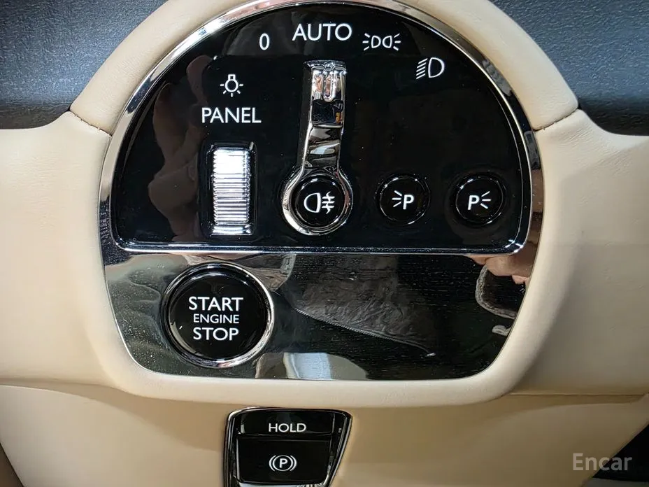 Фото 15 - Rolls-Royce Spectre