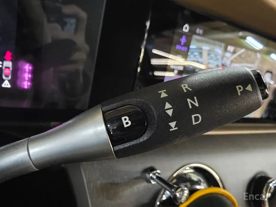 Фото 9 - Rolls-Royce Spectre