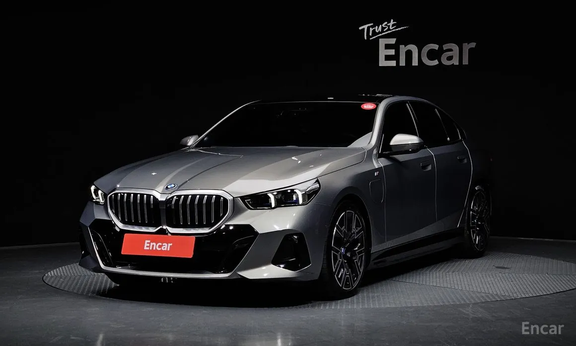 Фото 1 - BMW 5 Series