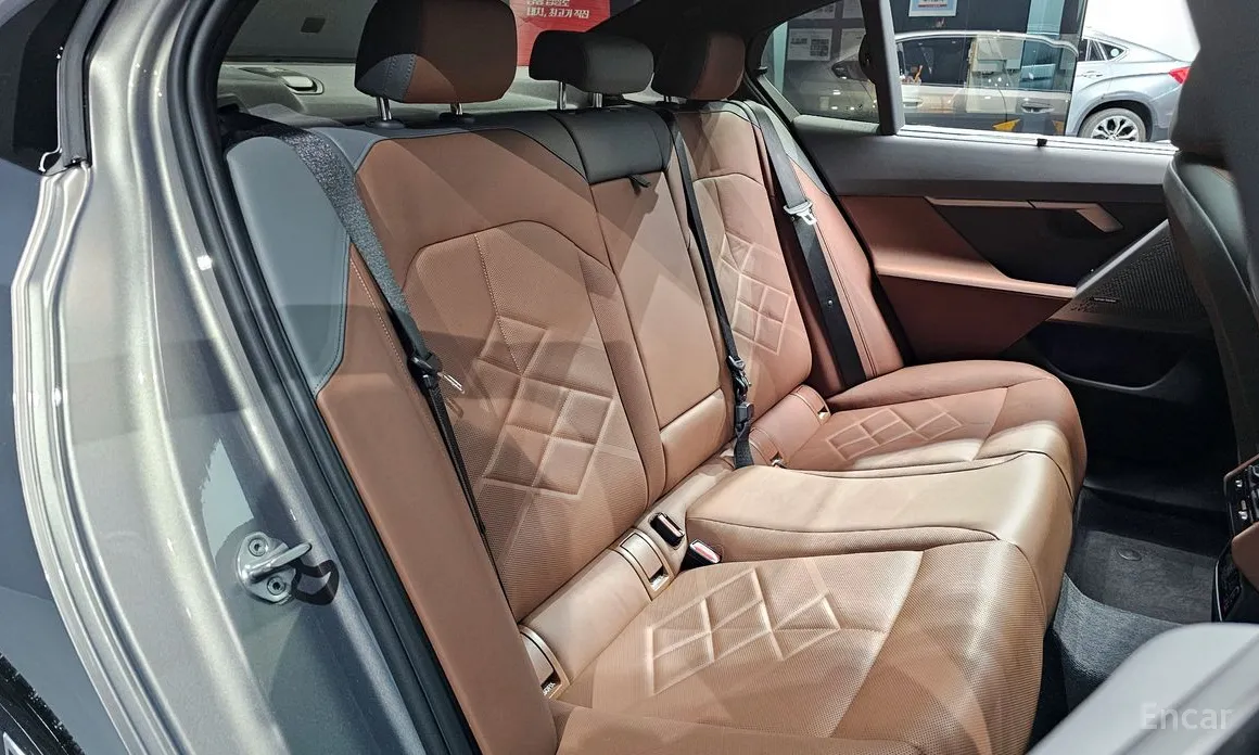 Фото 12 - BMW 5 Series