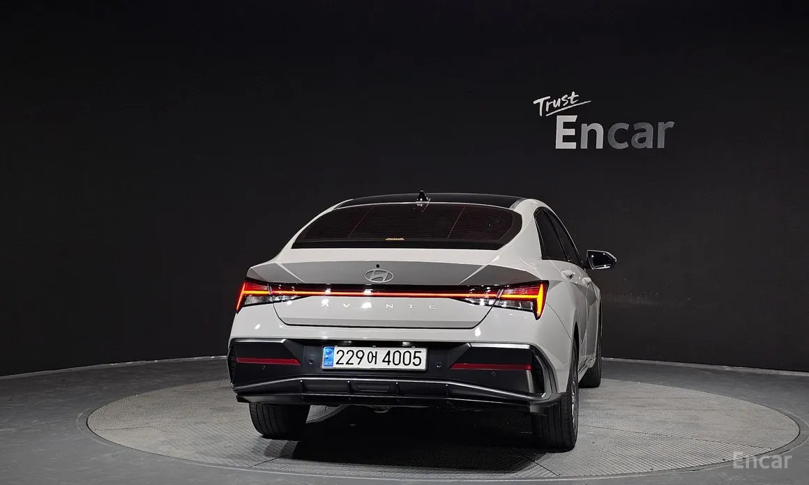 Фото 4 - Hyundai Avante