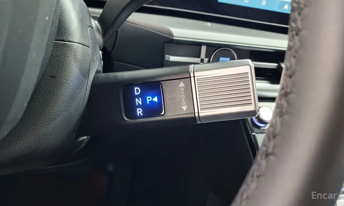 Фото 9 - Hyundai Santa Fe