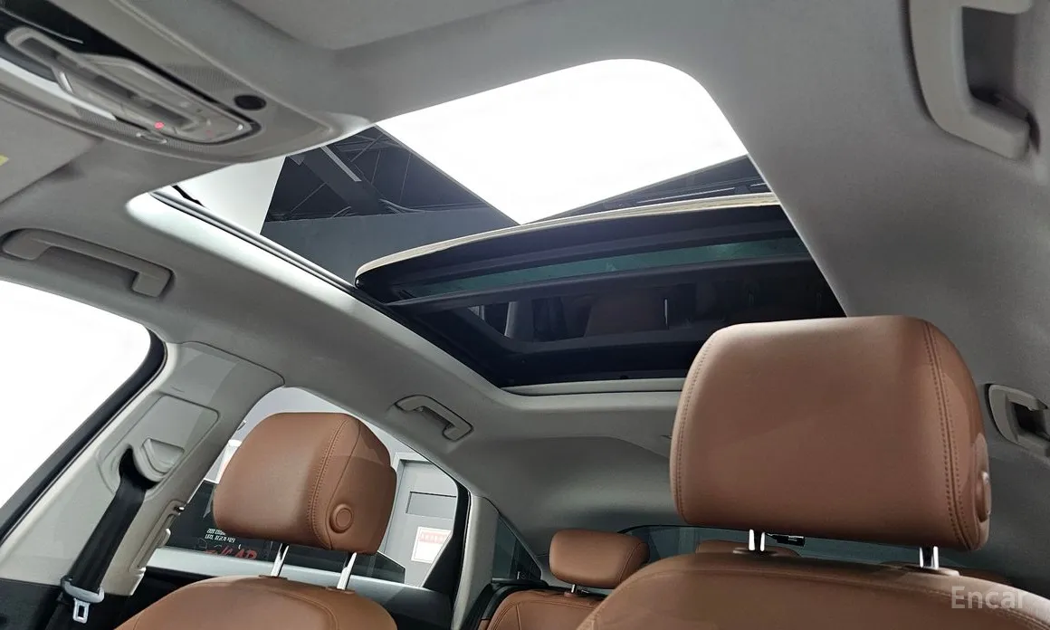 Фото 19 - Audi e-tron