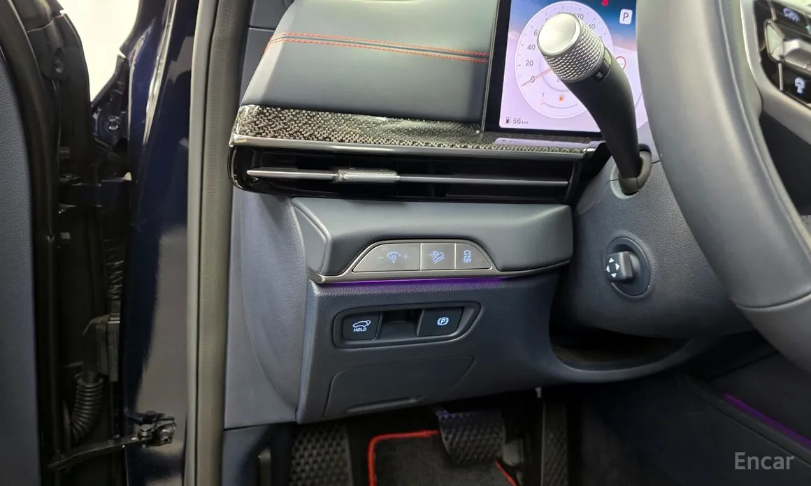 Фото 16 - Genesis GV80