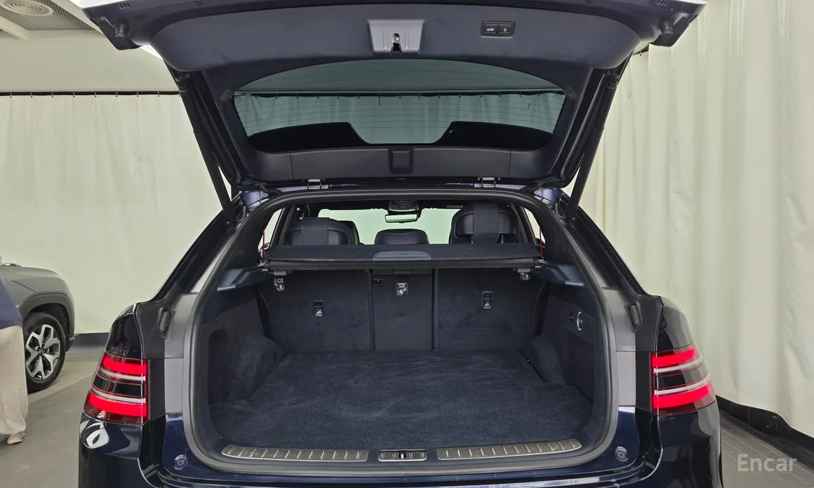 Фото 20 - Genesis GV80