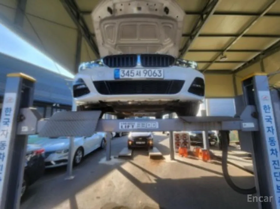 Photo 1 - BMW 3 Series