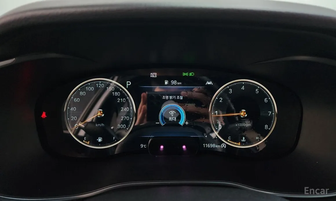 Photo 8 - Genesis G70