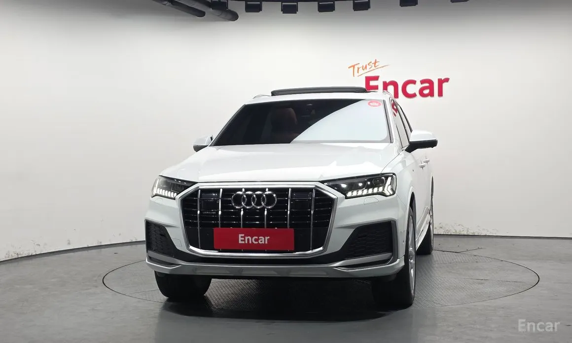 Фото 3 - Audi Q7