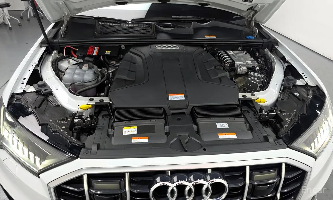 Фото 6 - Audi Q7