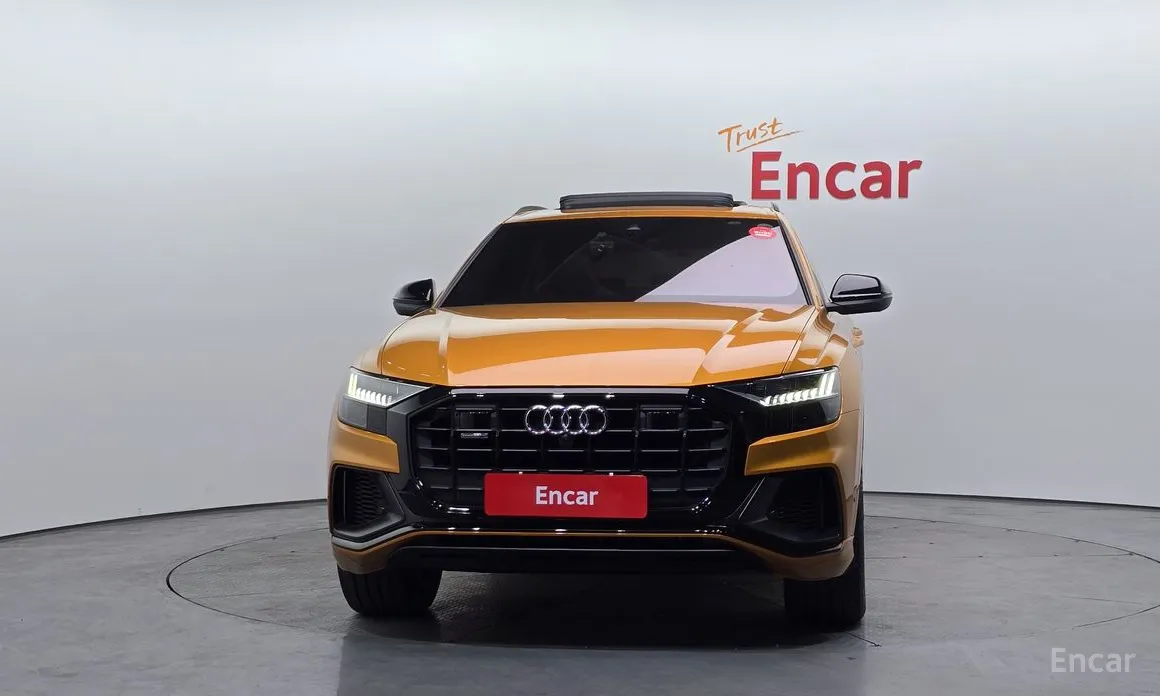 Фото 3 - Audi Q8