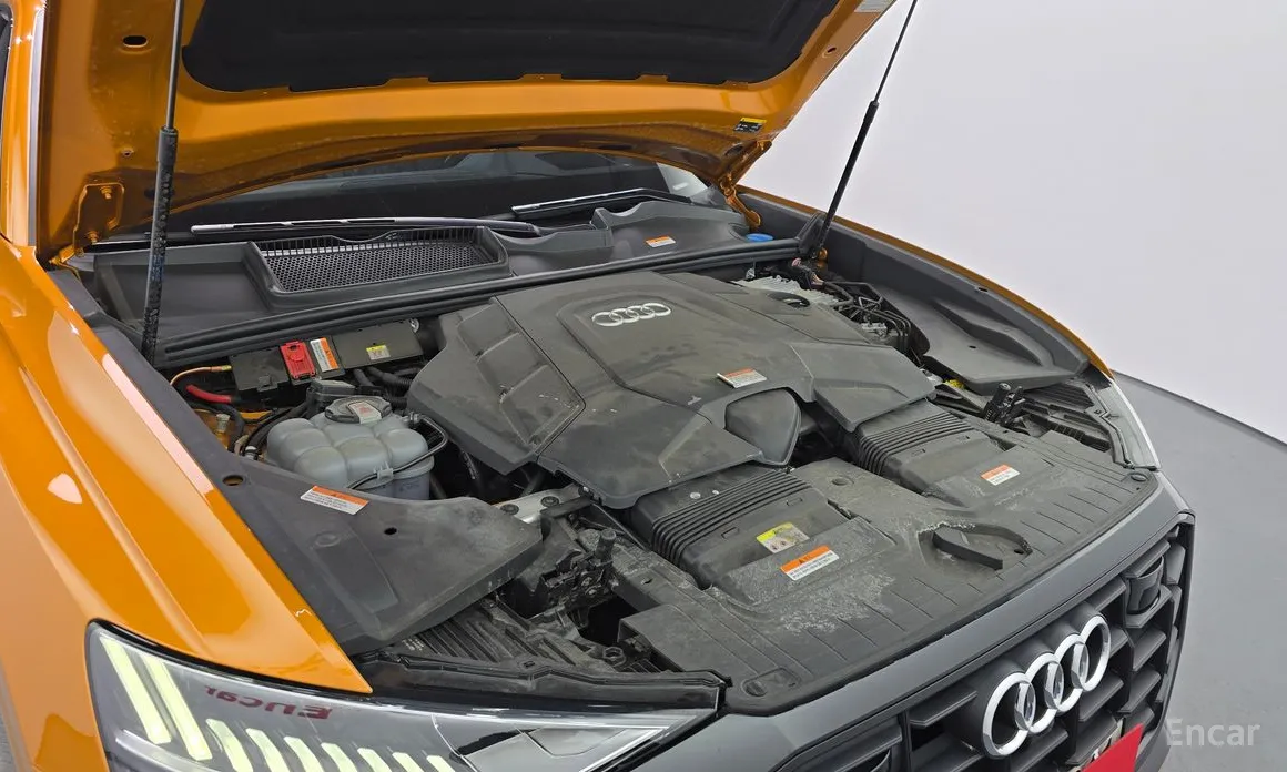 Фото 6 - Audi Q8