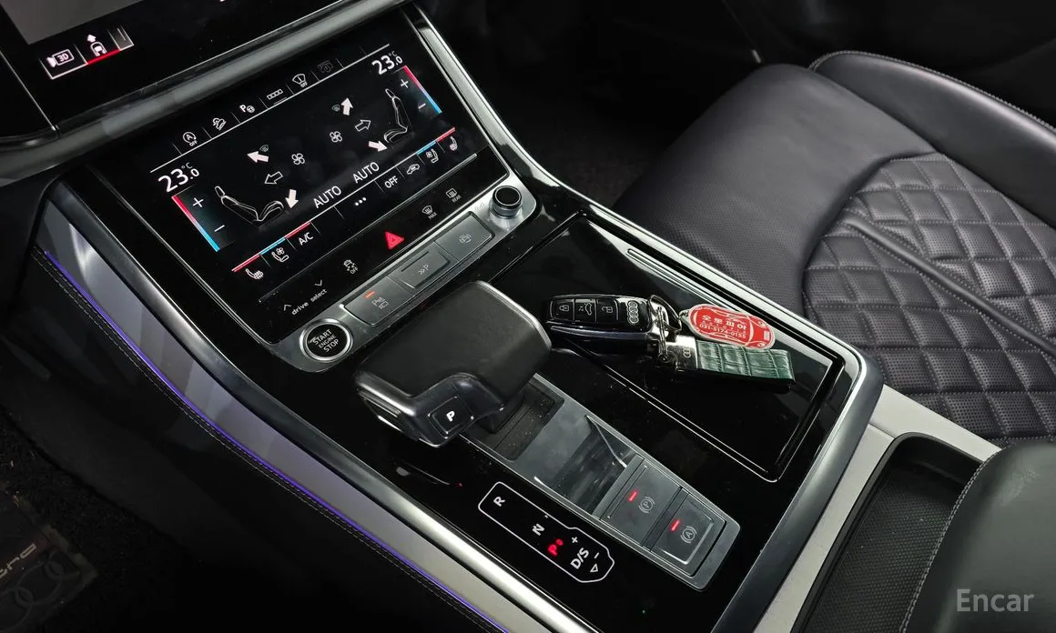 Фото 9 - Audi Q8