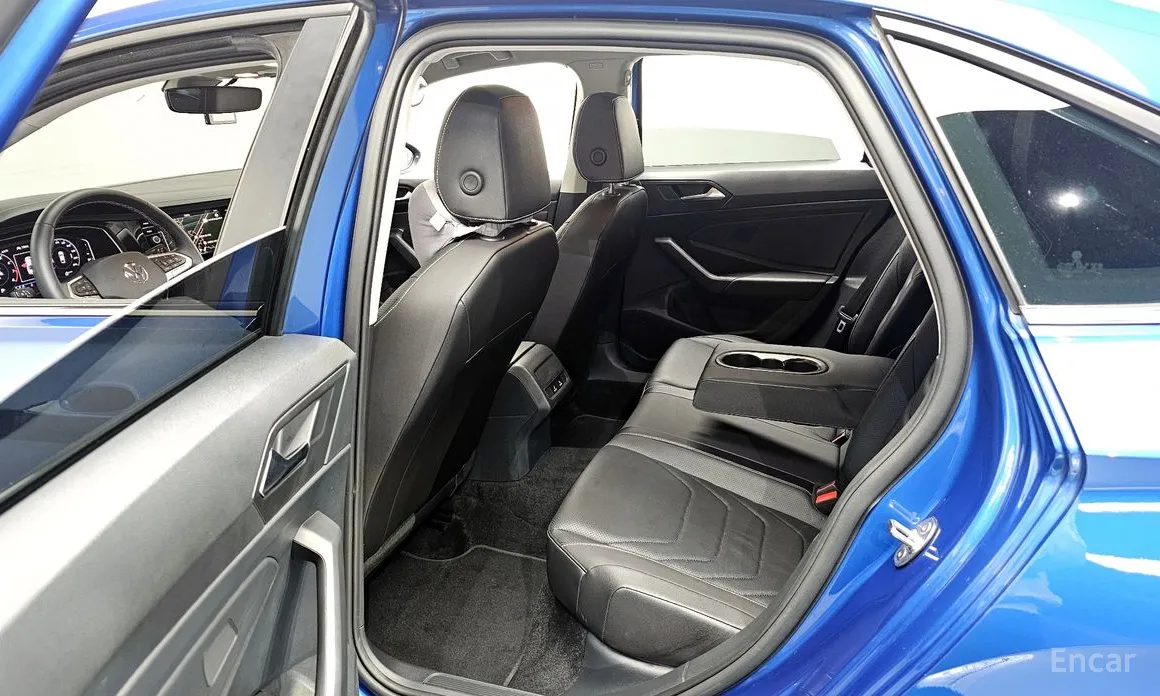 Фото 11 - Volkswagen Jetta