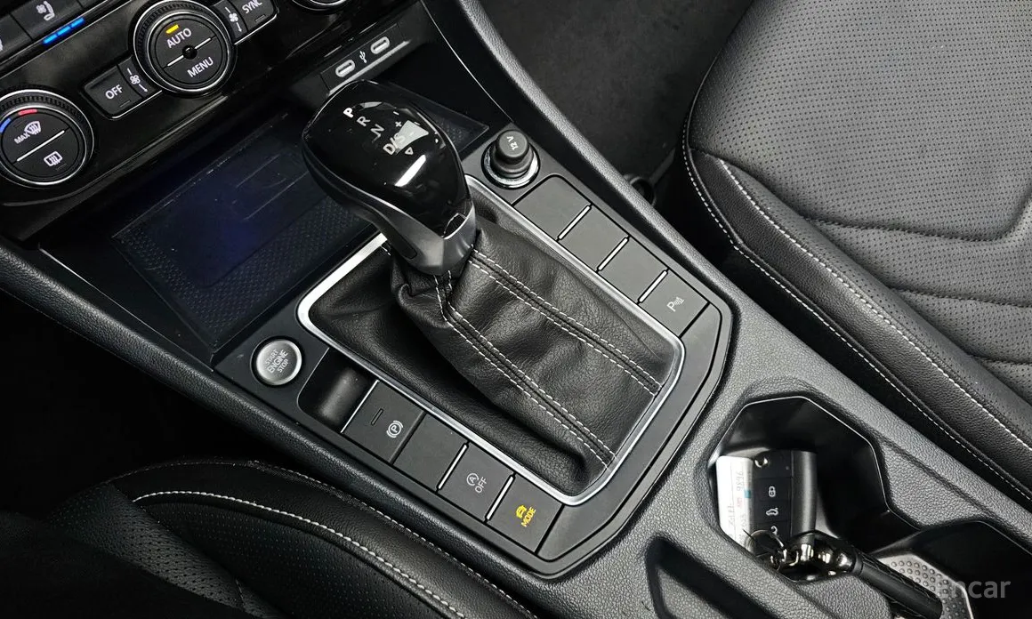 Фото 9 - Volkswagen Jetta