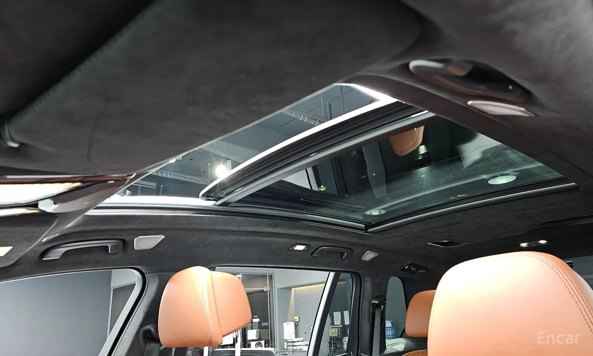 Фото 16 - BMW X7