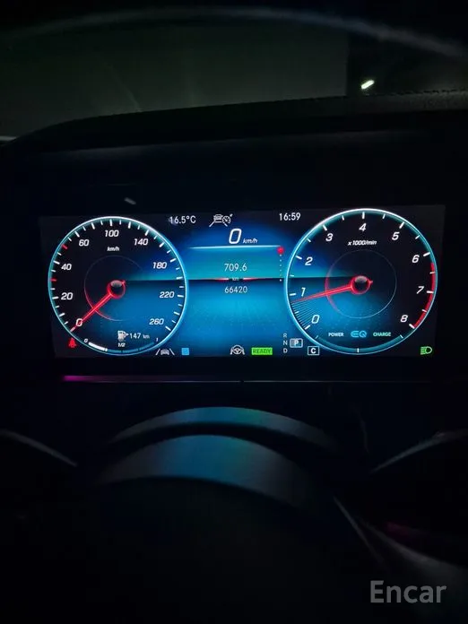 Фото 2 - Mercedes-Benz E-Class