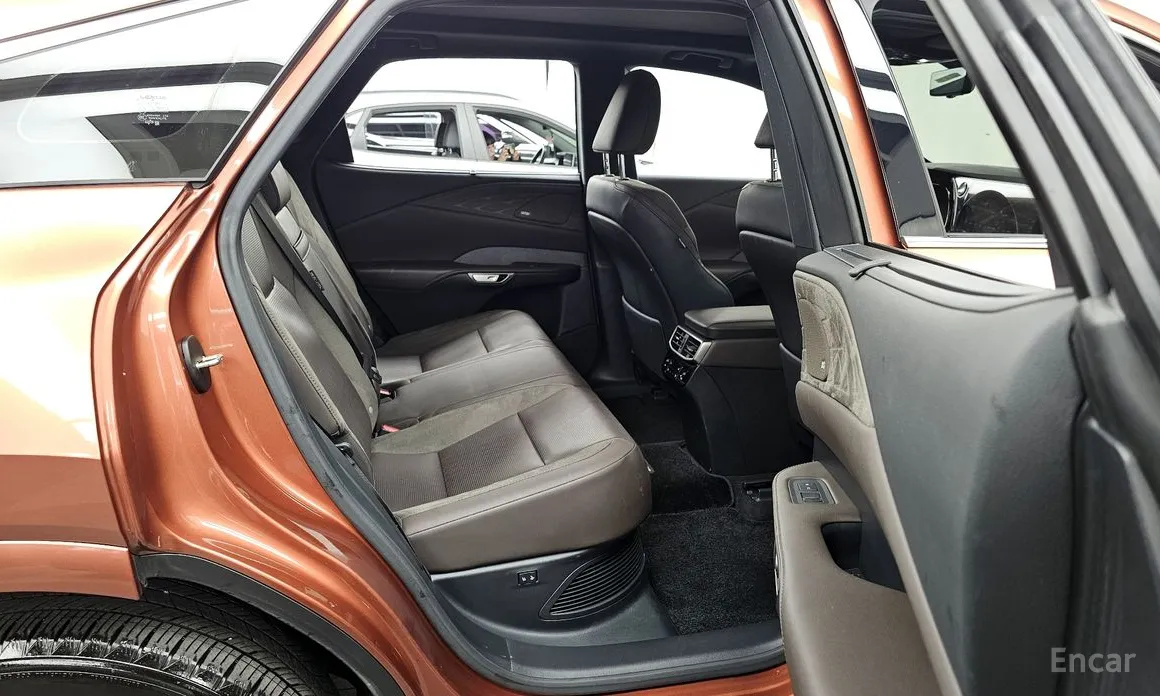 Фото 12 - Lexus RX