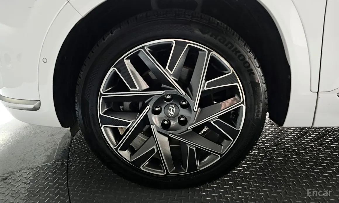 Фото 5 - Hyundai Santa Fe