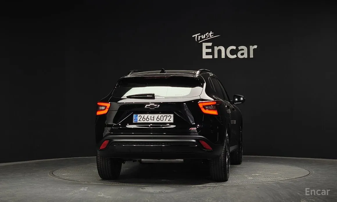 Фото 4 - Chevrolet Trax