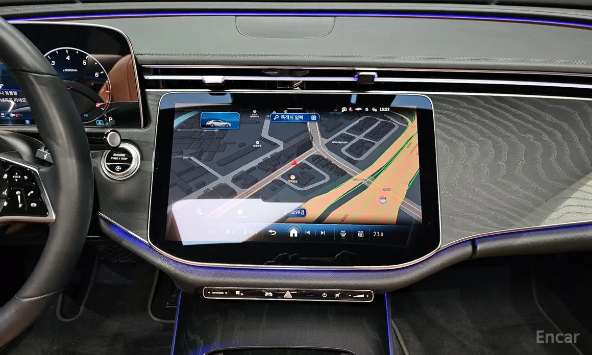 Фото 14 - Mercedes-Benz E-Class