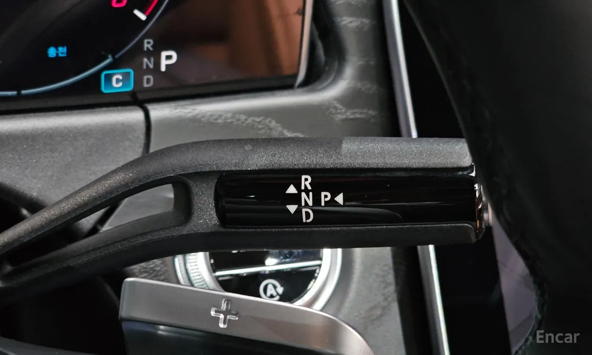 Фото 9 - Mercedes-Benz E-Class