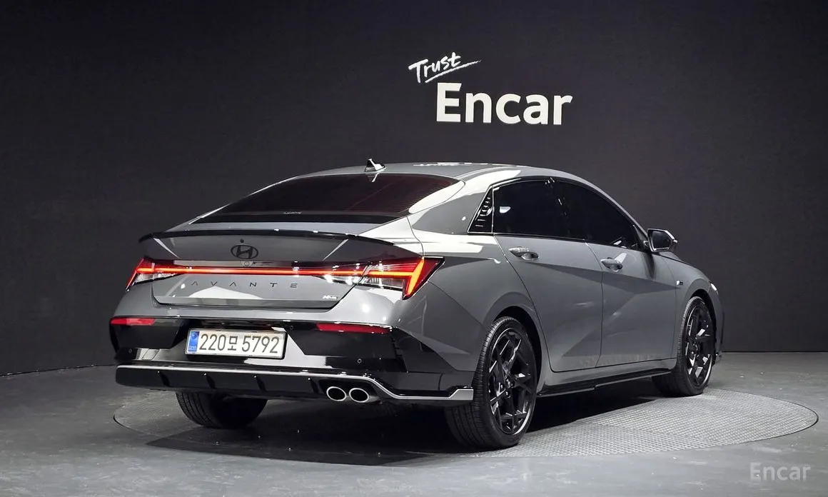 Фото 2 - Hyundai Avante