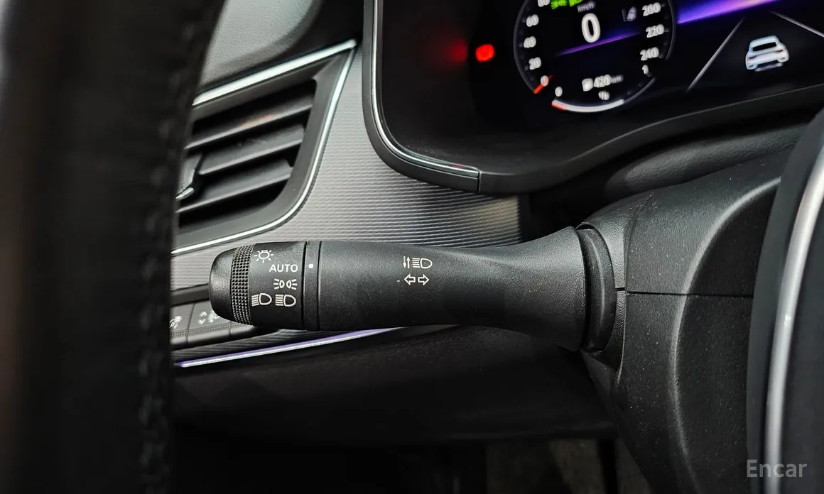 Фото 17 - Renault XM3
