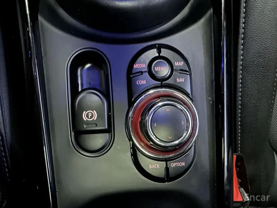 Фото 14 - Mini Clubman