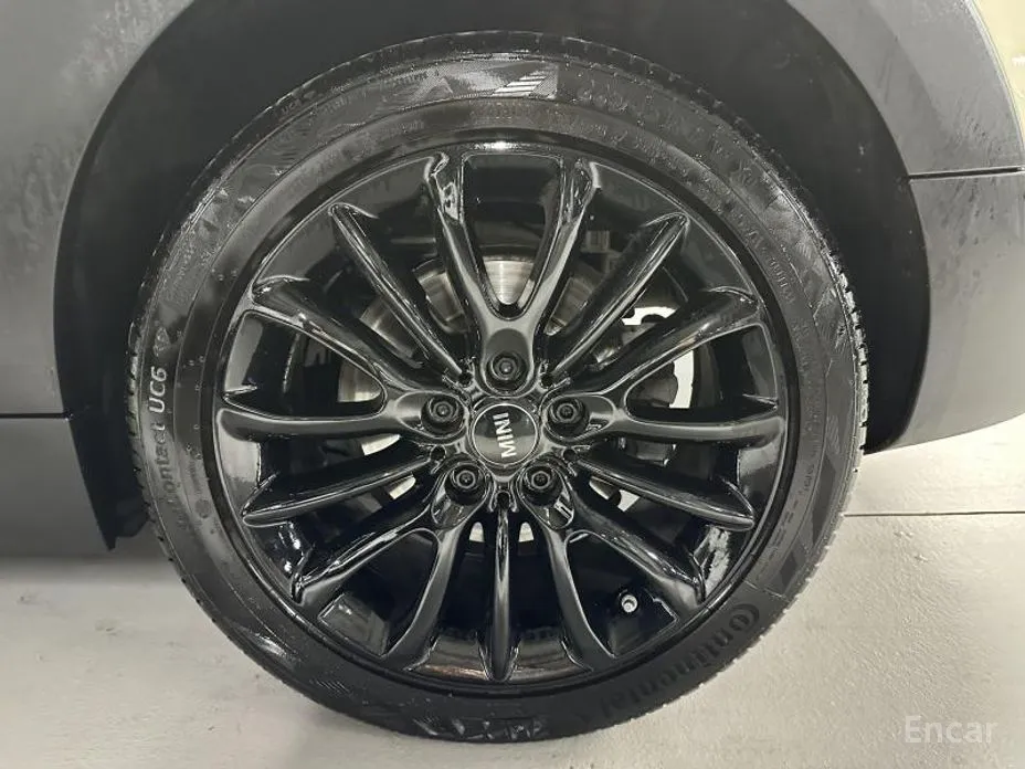 Фото 20 - Mini Clubman