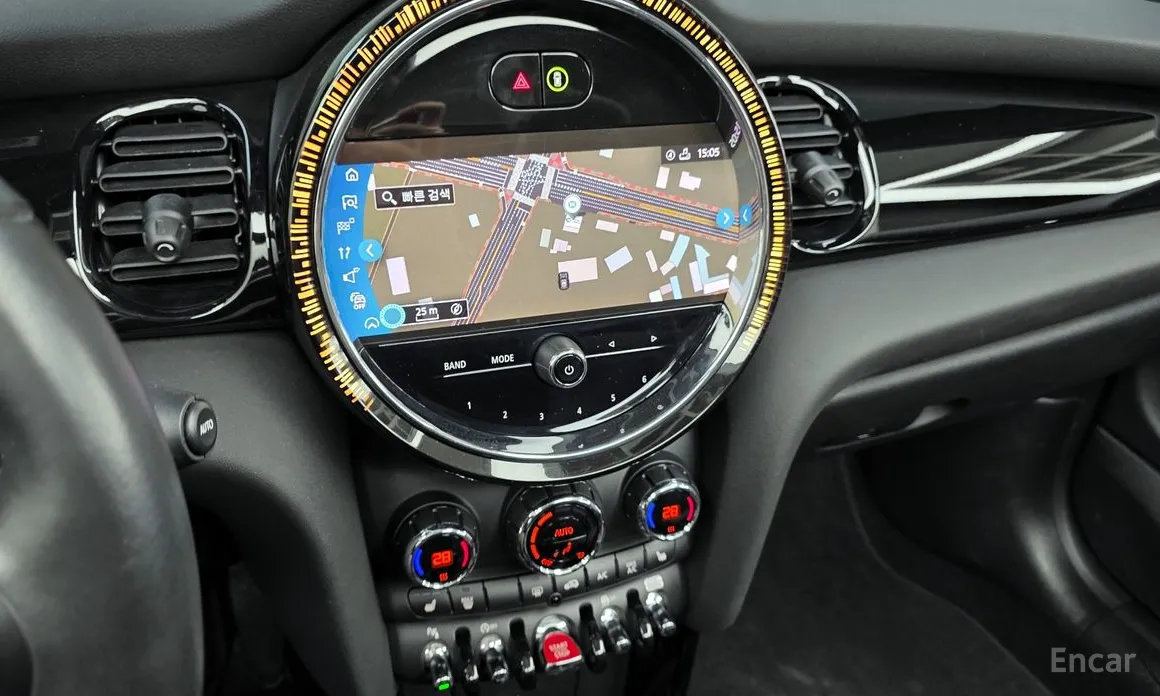 Фото 14 - Mini Cooper Convertible