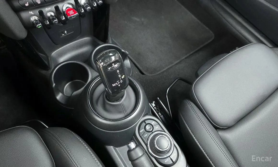 Фото 9 - Mini Cooper Convertible