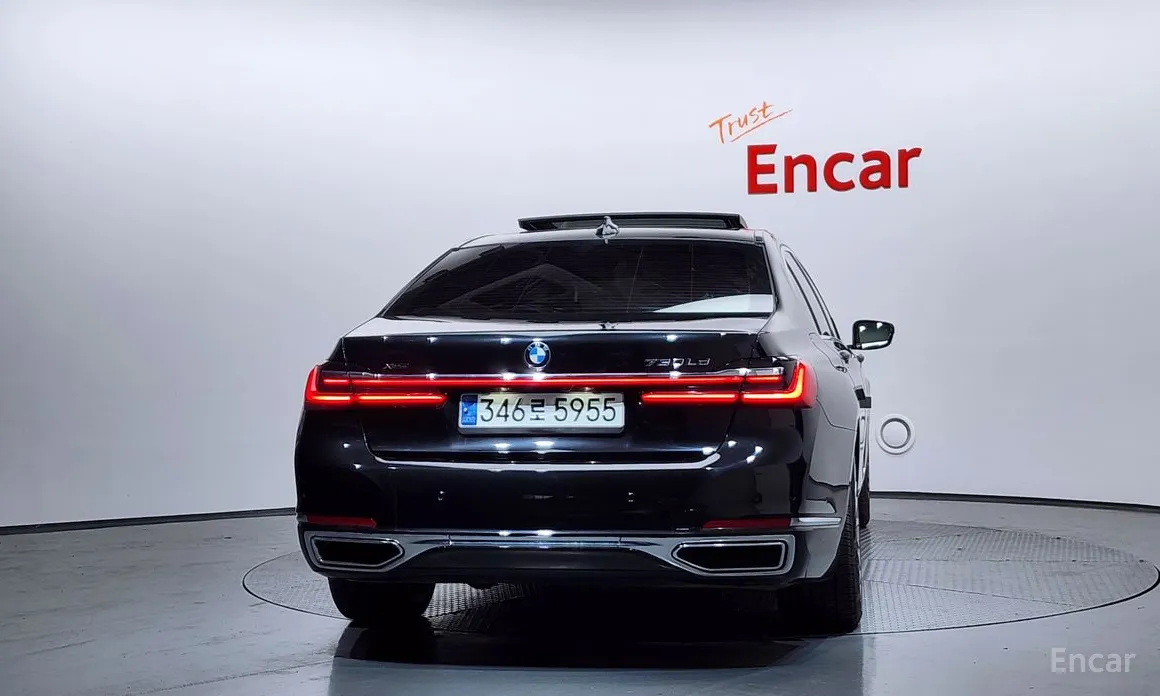 Фото 4 - BMW 7 Series