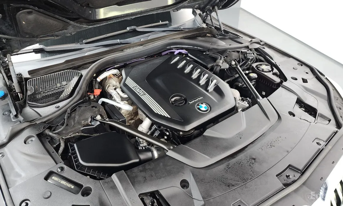 Фото 6 - BMW 7 Series