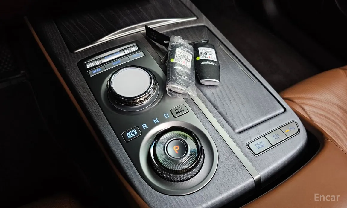 Фото 9 - Genesis G80