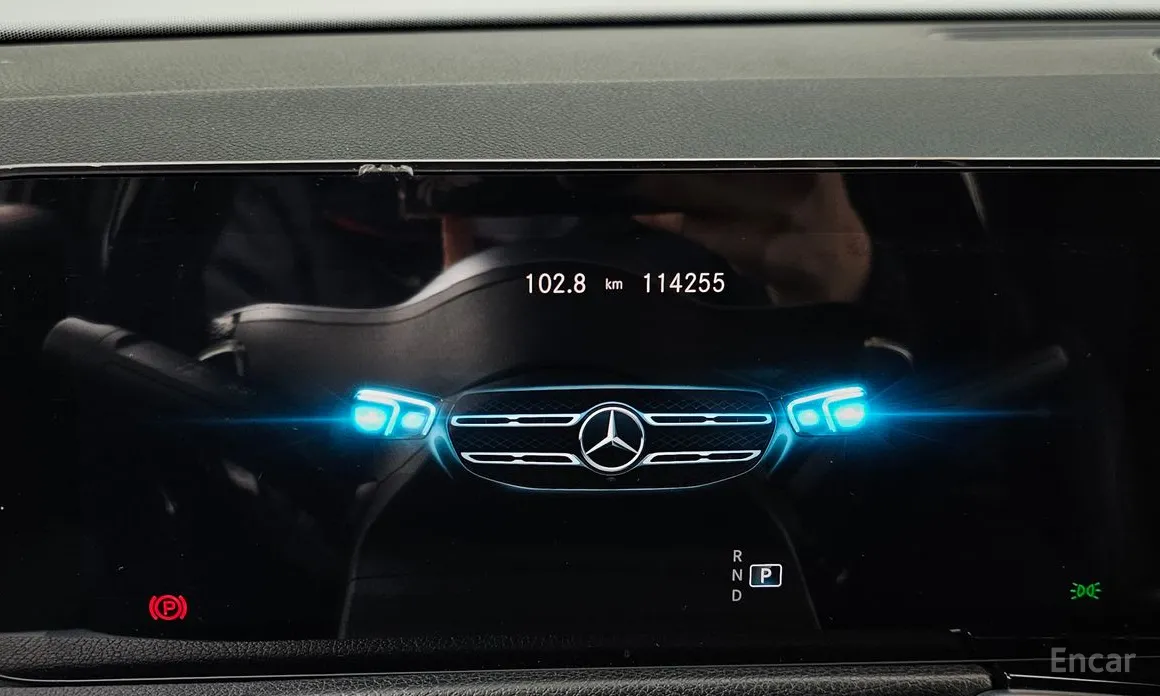 Фото 8 - Mercedes-Benz GLB-Class