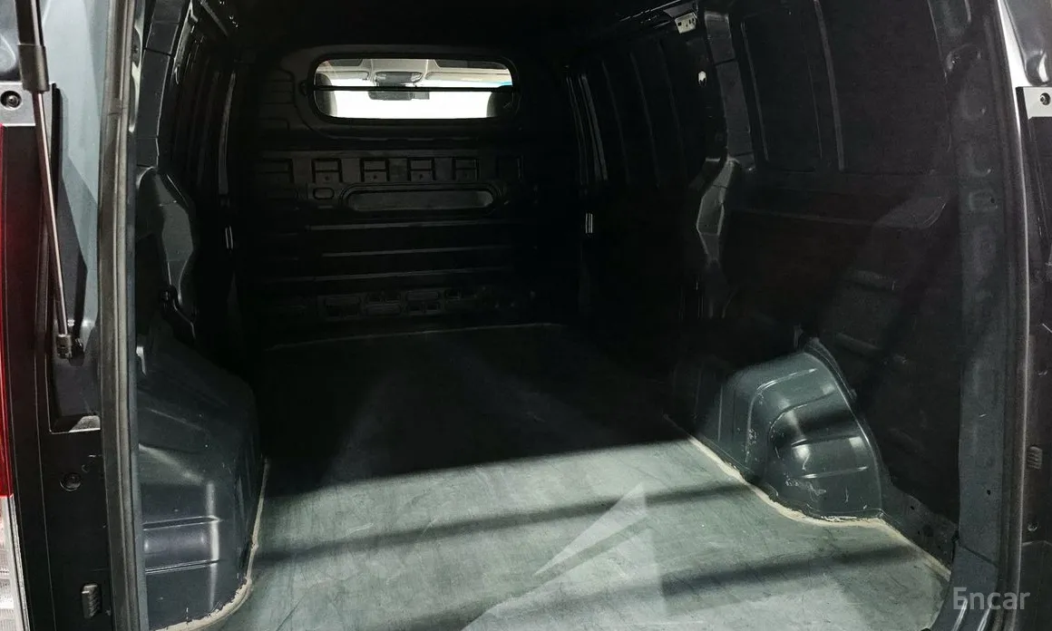 Фото 20 - Hyundai Staria