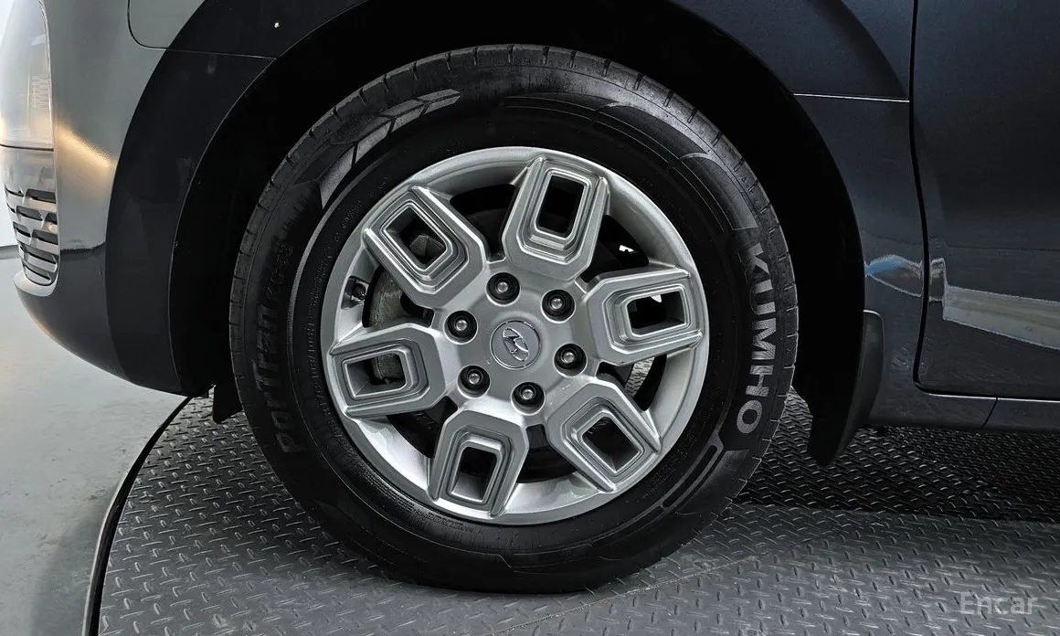 Фото 5 - Hyundai Staria