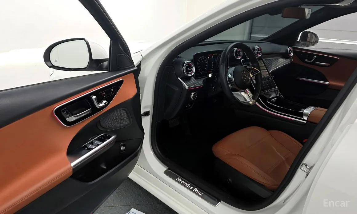 Фото 10 - Mercedes-Benz C-Class