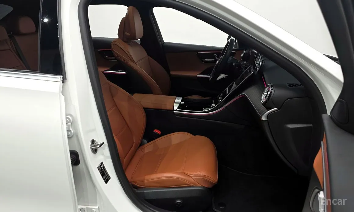 Фото 11 - Mercedes-Benz C-Class